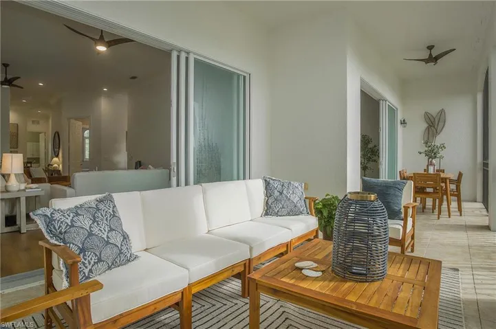 Screened in Lanai
