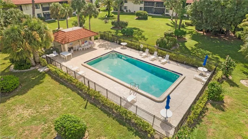 4957 Pepper Cir # C104, Naples, Florida 34113