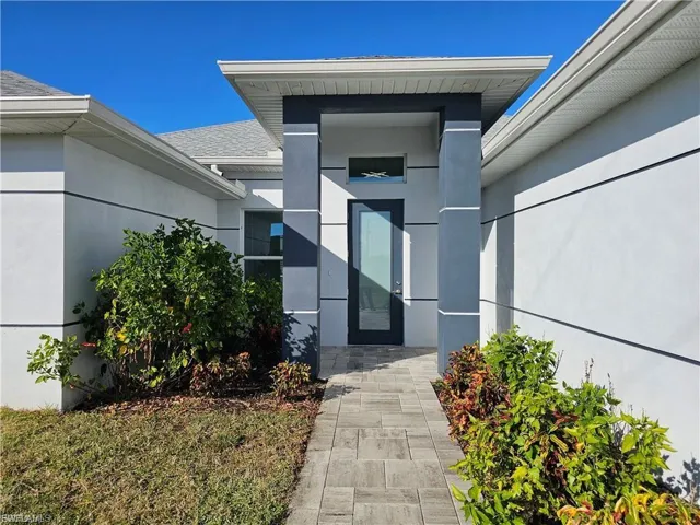 1425 Nw 1st St, Cape Coral, Florida 33993