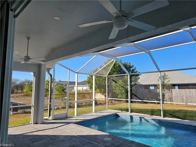 1425 Nw 1st St, Cape Coral, Florida 33993