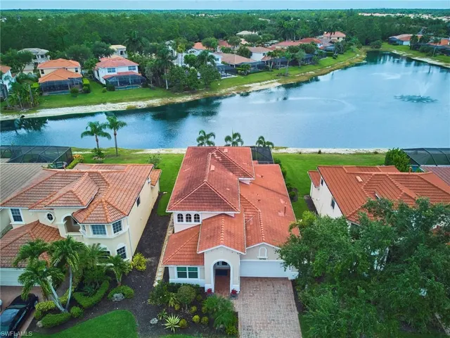 12702  Aviano  DR, Naples, FL 34105