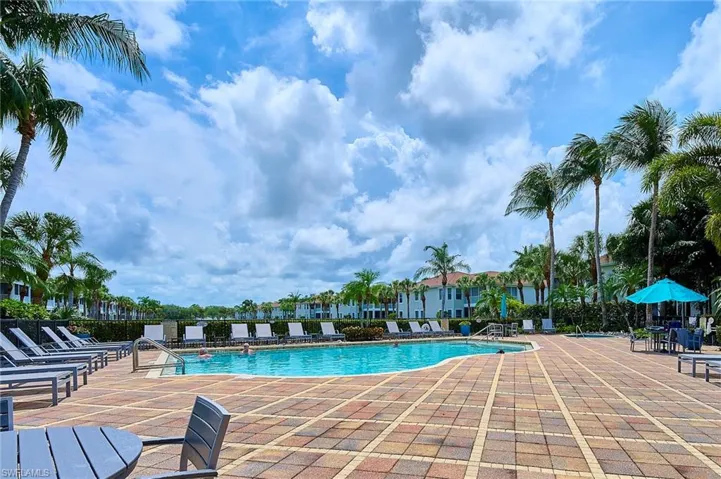 12702  Aviano  DR, Naples, FL 34105