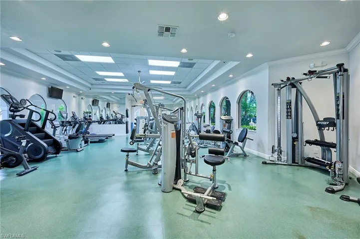 12702  Aviano  DR, Naples, FL 34105