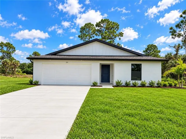 233 Bowman Ave S, Lehigh Acres, Florida 33974