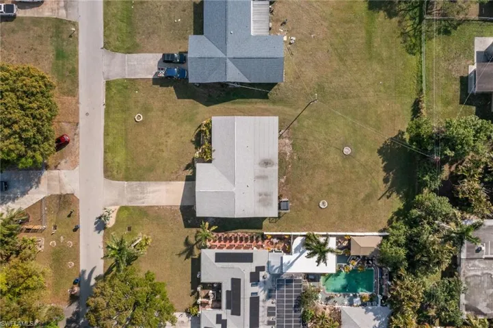 322  Broadview  DR, Fort Myers, FL 33905