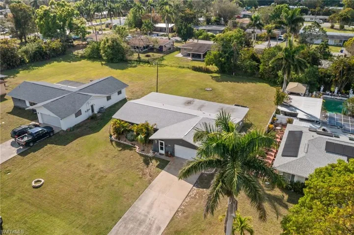 322  Broadview  DR, Fort Myers, FL 33905