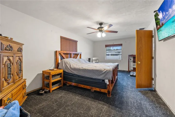 322  Broadview  DR, Fort Myers, FL 33905
