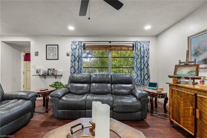 322  Broadview  DR, Fort Myers, FL 33905