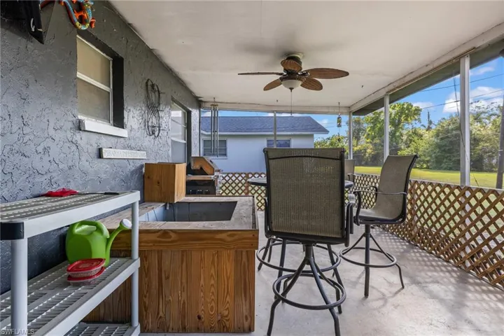 322  Broadview  DR, Fort Myers, FL 33905