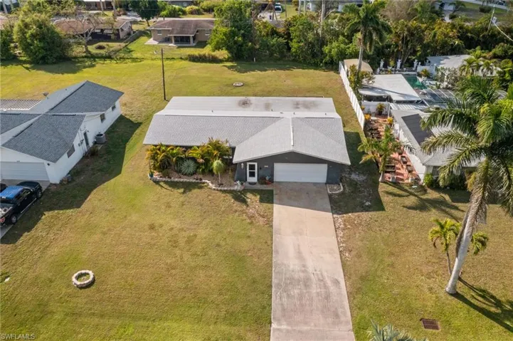 322  Broadview  DR, Fort Myers, FL 33905