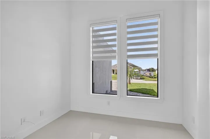 3309 Nw 17th Ln, Cape Coral, Florida 33993