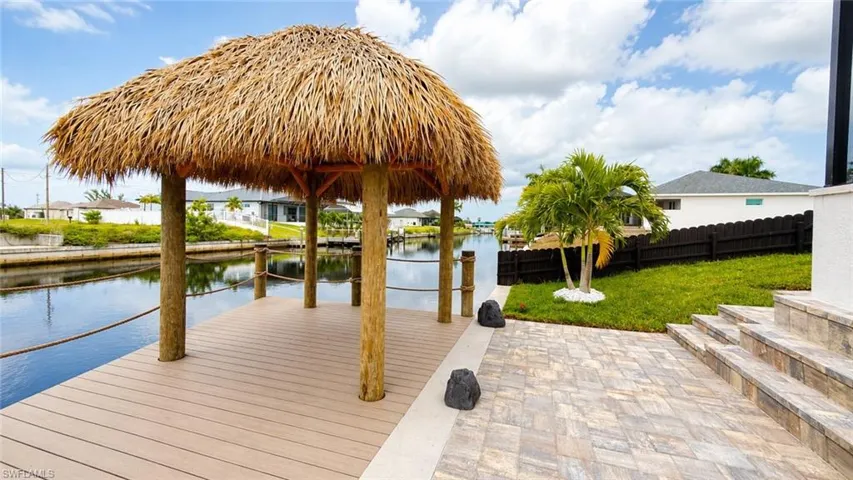 3309 Nw 17th Ln, Cape Coral, Florida 33993