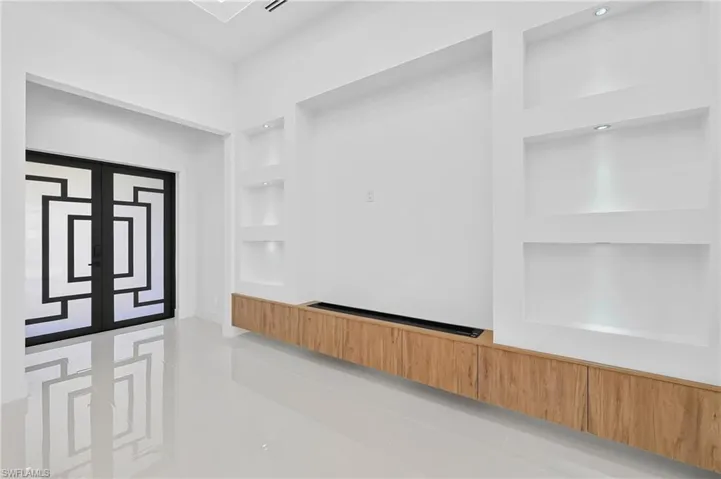 3309 Nw 17th Ln, Cape Coral, Florida 33993
