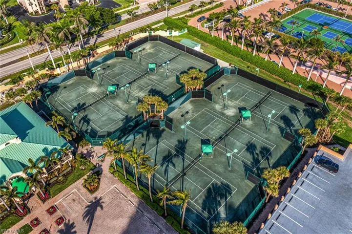 Tennis & Pickleball Courts