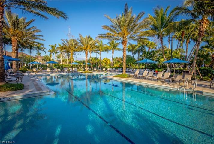 300  Wyndemere  WAY, Naples, FL 34105