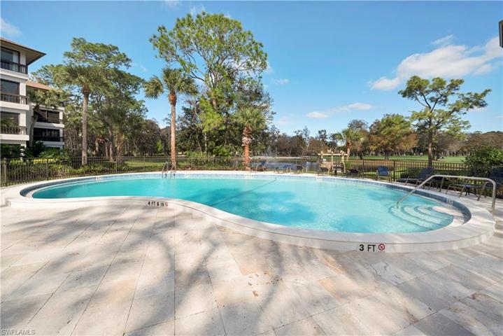 300  Wyndemere  WAY, Naples, FL 34105