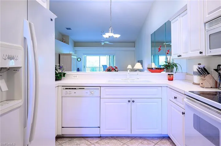 8620  Cedar Hammock  CIR, Naples, FL 34112