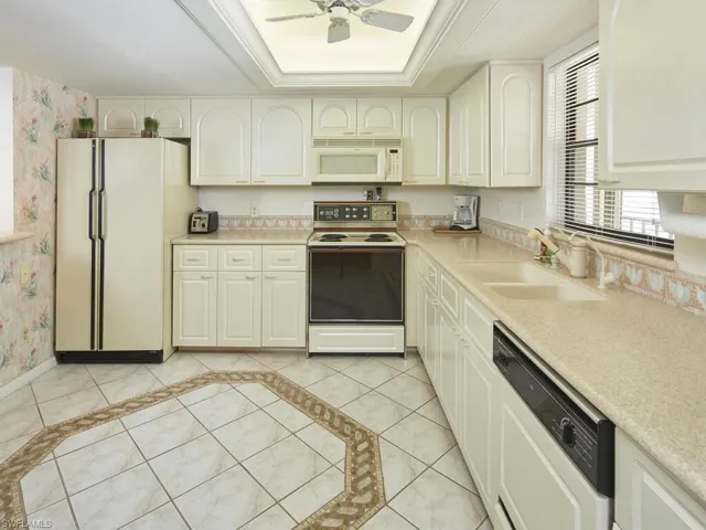 415 10th Ave S 7, Naples, Florida 34102