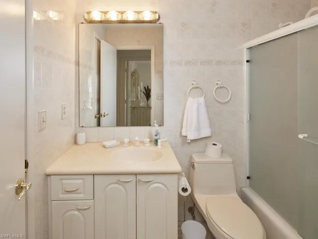 415 10th Ave S 7, Naples, Florida 34102