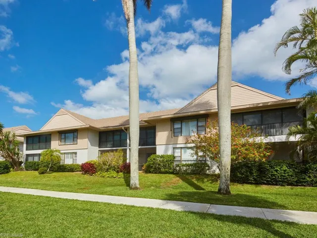 415 10th Ave S 7, Naples, Florida 34102