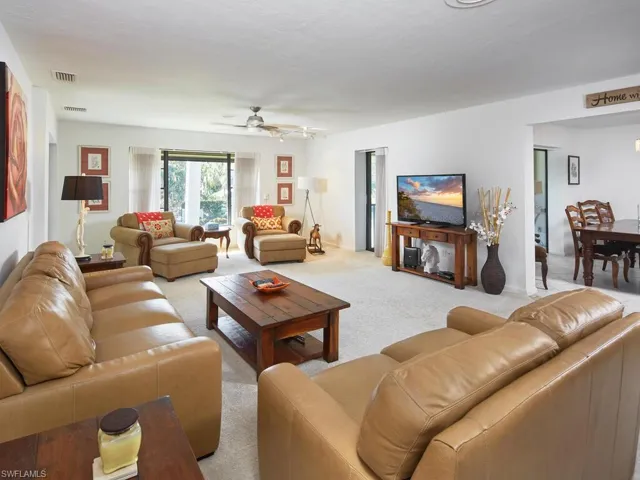 415 10th Ave S 7, Naples, Florida 34102