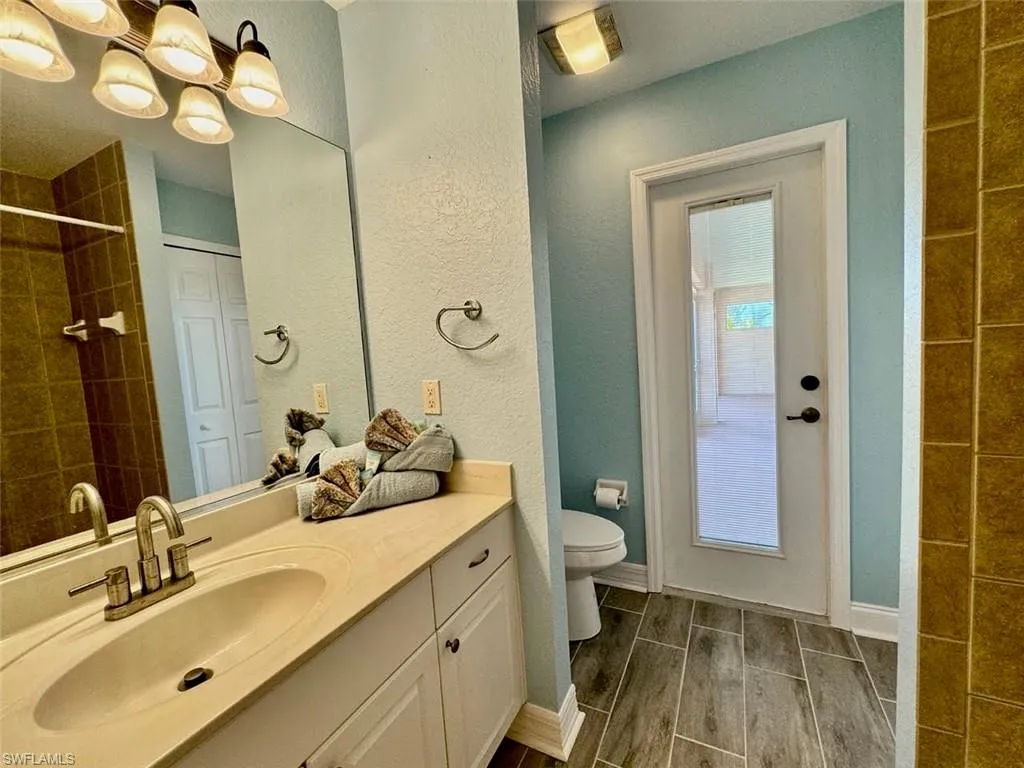 2830 41st PL, Cape Coral, FL 33993,224032480