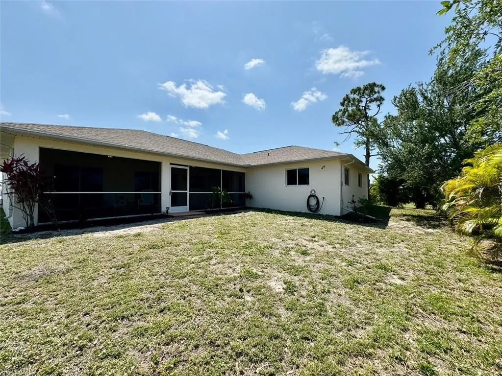 2830 41st PL, Cape Coral, FL 33993,224032480
