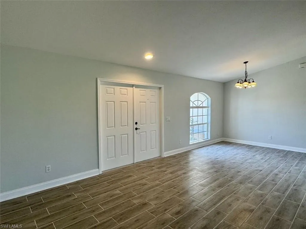 2830 41st PL, Cape Coral, FL 33993,224032480