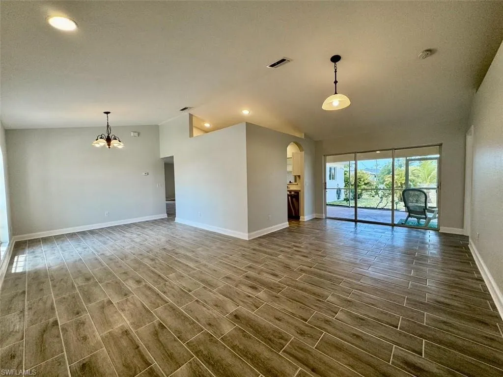 2830 41st PL, Cape Coral, FL 33993,224032480