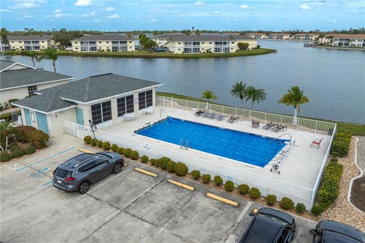 12450 SW Kingsway  CIR, Lake Suzy, FL 34269