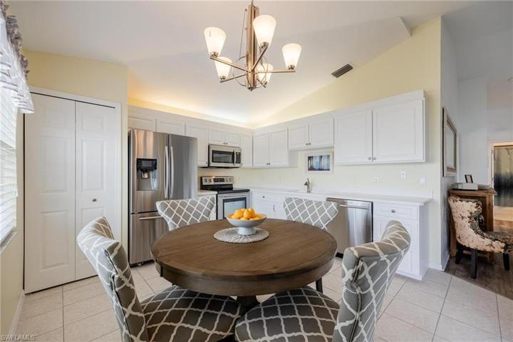12450 SW Kingsway  CIR, Lake Suzy, FL 34269