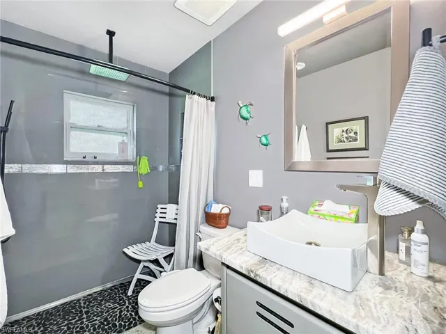 1877 Queen Ct, North Fort Myers Fl 33917
