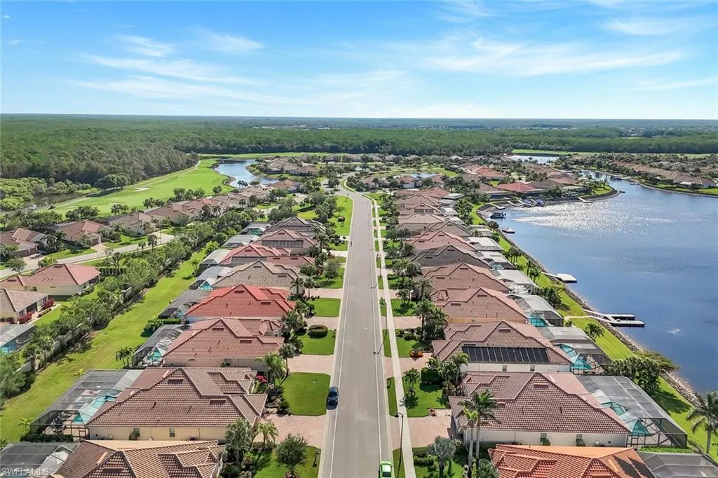 9282 Quarry DR, Naples, FL 34120,225034631