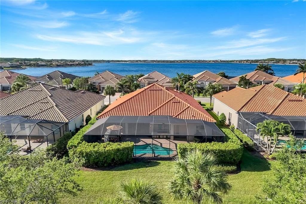 9282 Quarry DR, Naples, FL 34120,225034631