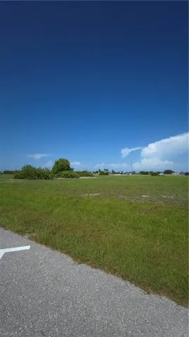 109 Nw 32nd Pl, Cape Coral, Florida 33993