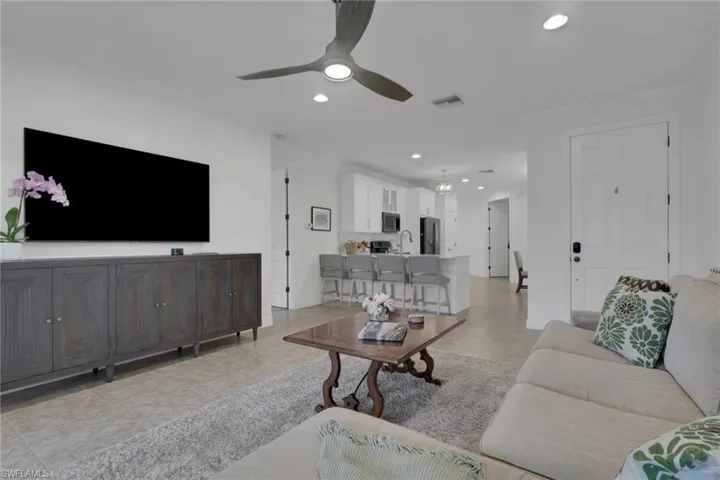 13466 Kent St, Naples, Florida 34109