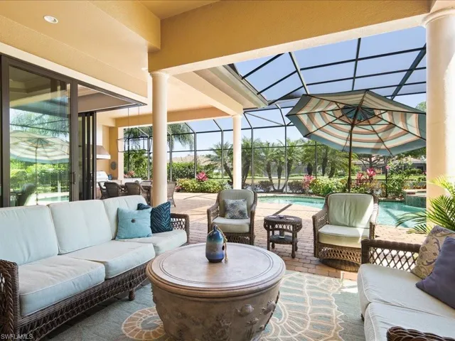 Lanai Sitting Area