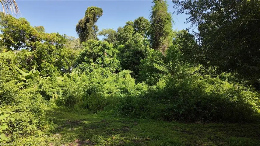 6969 Magnolia Ln, Fort Myers, Florida 33966
