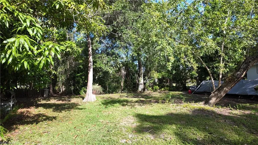 6969 Magnolia Ln, Fort Myers, Florida 33966