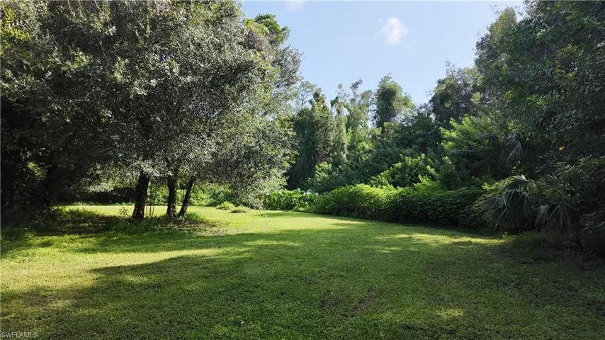 6969 Magnolia Ln, Fort Myers, Florida 33966