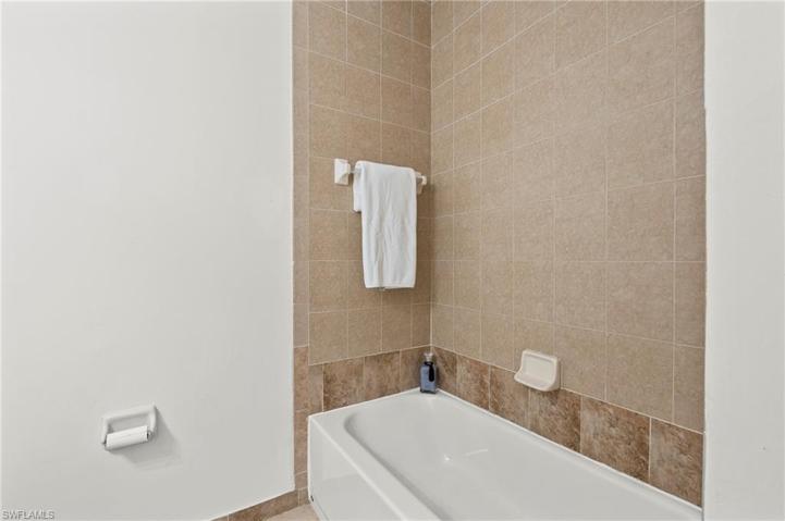 8407 Bernwood Cove LOOP # 504, FORT MYERS FL 33966