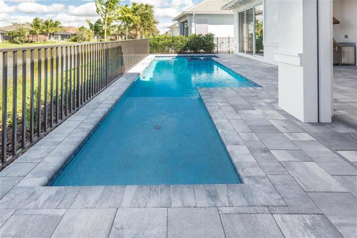 4' POOL FENCE W/2 GATES