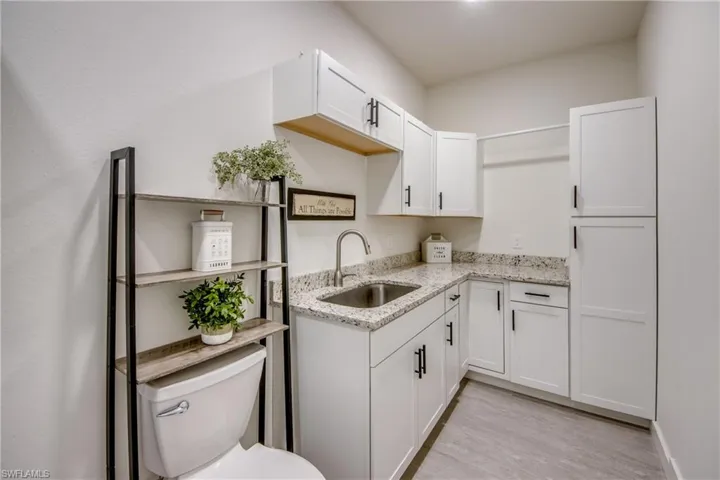 Multi-Purpose Space W/Half Bath