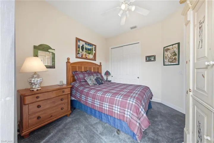 Guest bedroom ideal for visitors, family, or additional workspace