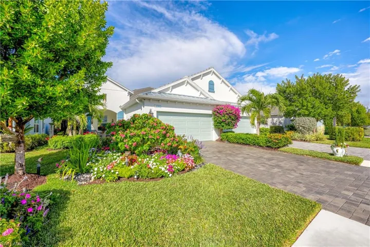 2302  Marquesa  CIR, Naples, FL 34112