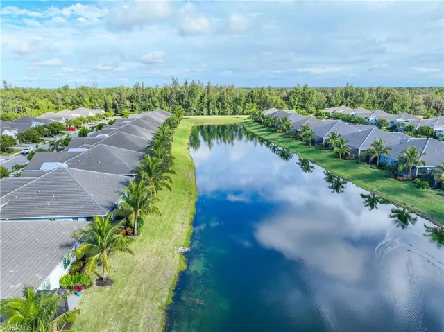 2302  Marquesa  CIR, Naples, FL 34112