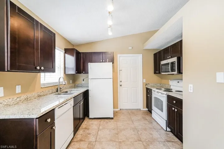 6311 7th Ct E, Bradenton, Florida 34203