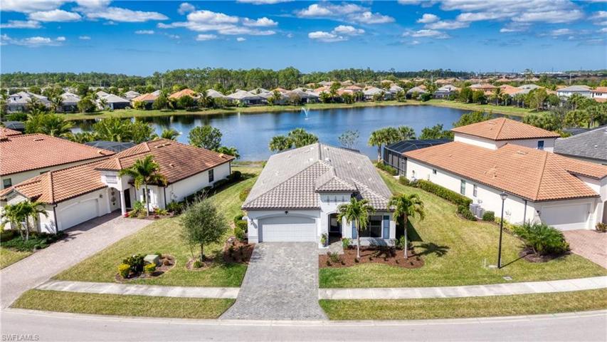 Oversized lot on lake