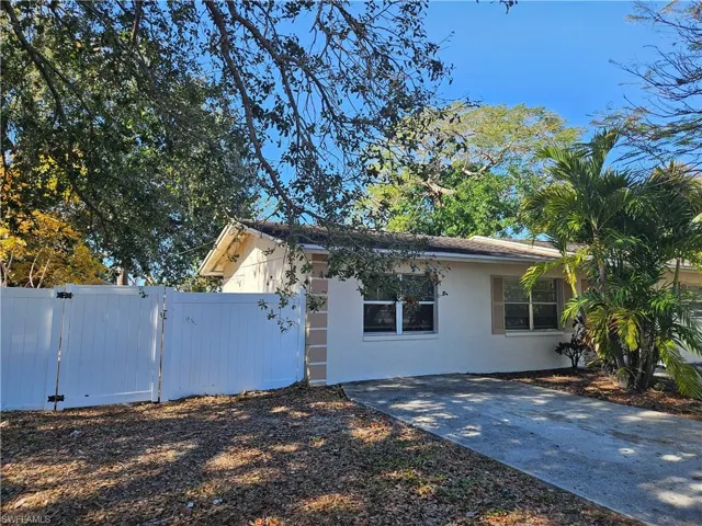1199 Gramac Dr, North Fort Myers, Florida 33917
