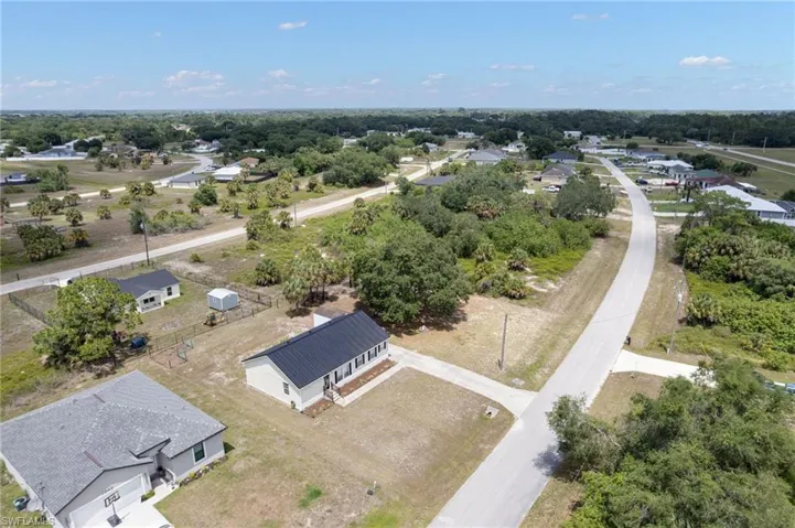 2040 S Montana Cir, Labelle, Florida 33935